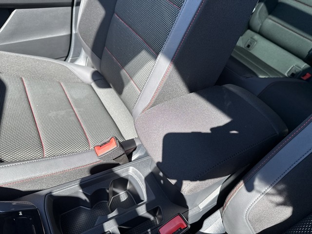 VW - T-Roc 2.0 TDI DSG Sport AHK+ACC+LED+LM18"+PANO_11