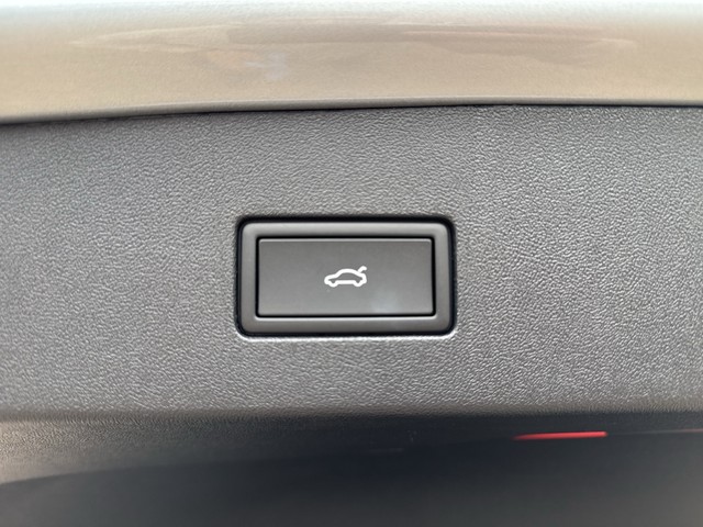 VW - Tayron 1,5 l eHybrid DSG R-Line Black AHK 360°_6