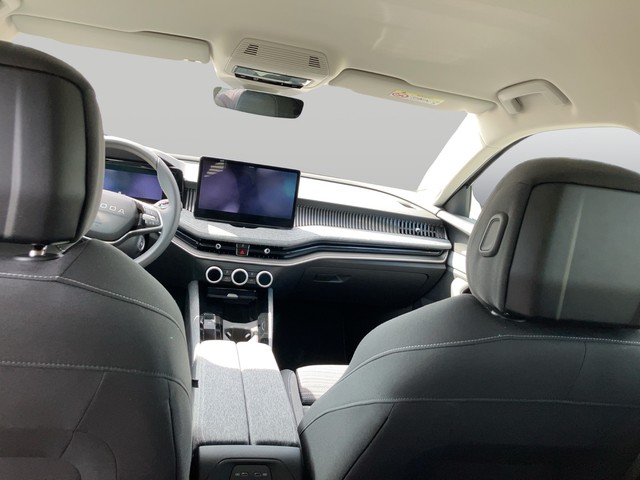 Skoda - Superb Combi 2.0 TDI DSG Selection AHK LED NAVI_2