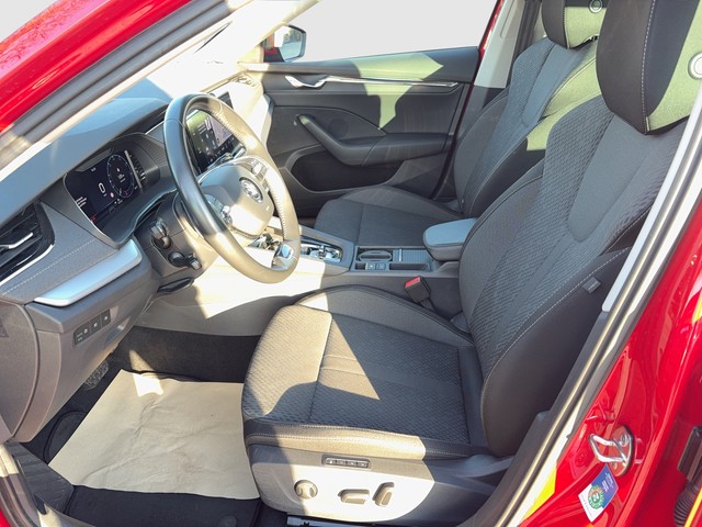 Audi - Q4 e-tron 45 quattro S-line ACC CAM LED NAVI_19