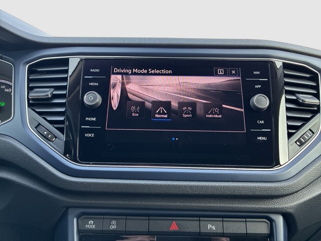 VW - T-Roc 1,5 TSI Style DSG AHK Navi_11