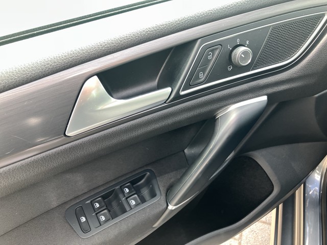 VW - Golf Sportsvan 1.5 TSI Comfortline NAVI+KAMERA_5