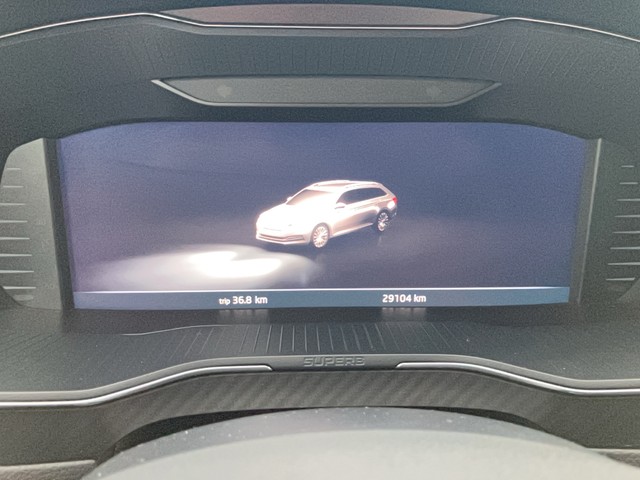 Skoda - Superb Combi 2.0 TDI DSG 4x4 Sportline AHK+Pano_12