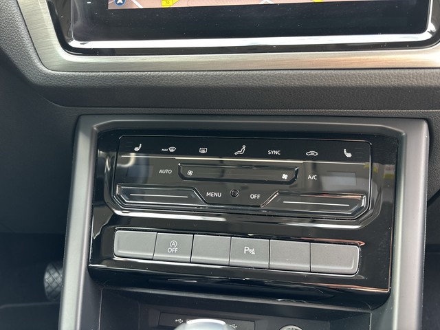 VW - Touran 2.0 TDI DSG Comfortline AHK CAM LED NAVI_8 VW - Touran 2.0 TDI DSG Comfortline AHK CAM LED NAVI_8