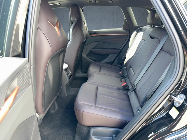 CUPRA - Terramar VZ 2.0 TSI DSG VZ 4Drive LED+NAVI+PANO_3