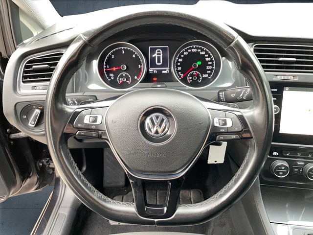 VW - Golf VII Variant 2.0 TDI DSG R-Line AHK+ACC+NAVI_17 VW - Golf VII Variant 2.0 TDI DSG R-Line AHK+ACC+NAVI_17