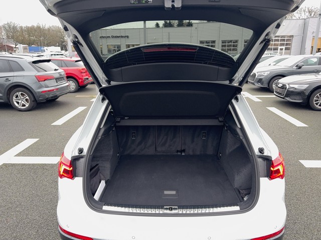 Audi - Q3 35 TFSI S-tronic advanced AHK+ACC_4