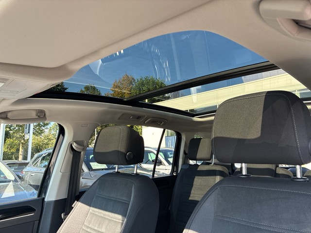VW - Touran 1.5 TSI DSG Highline ACC+LED+NAVI+PANO_6 VW - Touran 1.5 TSI DSG Highline ACC+LED+NAVI+PANO_6