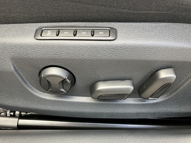 Skoda - Superb Combi 2.0 TDI DSG Style AHK+LED+NAVIGATION_8