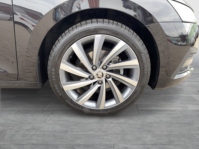Skoda - Octavia Lim. 2.0 TDI Style CAM HUD LED LEDER NAVI_20 Skoda - Octavia Lim. 2.0 TDI Style CAM HUD LED LEDER NAVI_20