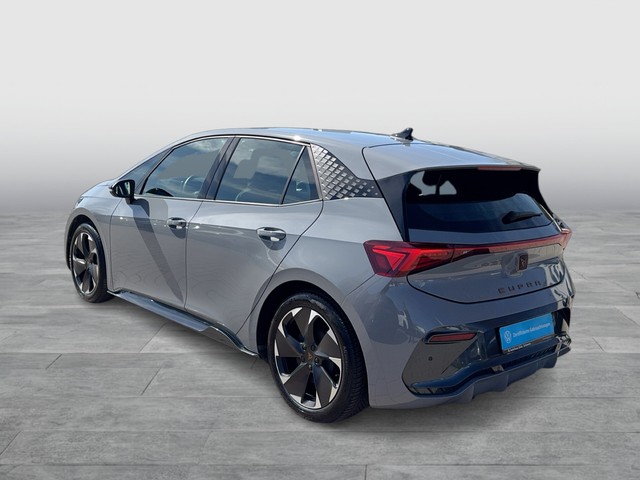 CUPRA - Born 150 kW 19" GJR LED Lenkradhzg._7