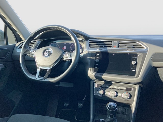 VW - T-Roc 1.5 TSI DSG R-Line ACC AHK CAM LED NAVI_2