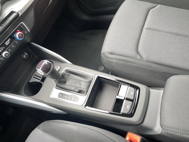 Audi - Q2 35 TFSI S-tronic S line LED+NAVI+ACC+KAMERA_8
