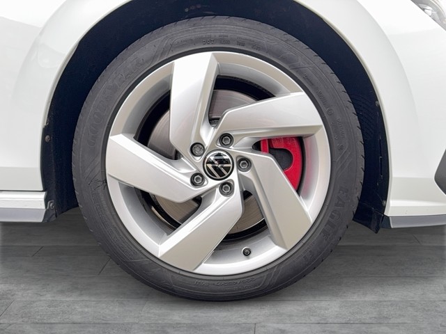 VW - Golf VIII 2,0TSI DSG GTI LED+NAVI+LANE+KAMERA+HK_9