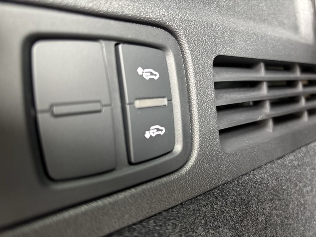 VW - Tiguan 2.0 TDI Active AHK+PDC+SHZ+APP+LED+ACC+BT_6