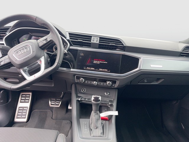 Audi - Q3 Sportback 45 TFSI e S-tronic S-Line ACC+LED_2