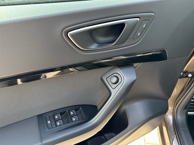 Seat - Ateca 1.4 TSI Xcellence AHK+ACC+LED+NAVI+KAMERA_5