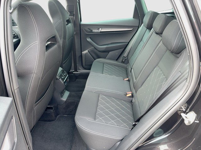 Skoda - Karoq 2.0 TDI DSG 4x4 Sportline AHK+ACC+PANO+PDC_2