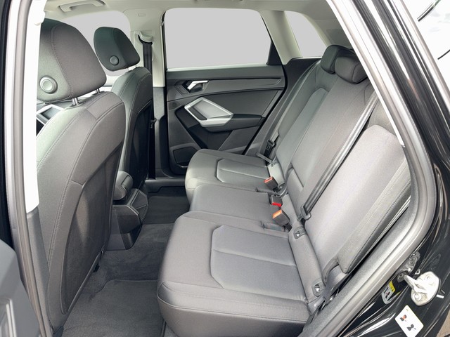 Audi - Q3 35 TFSI S-tronic Advanced PANO+NAVI+PDC+LM18"_3