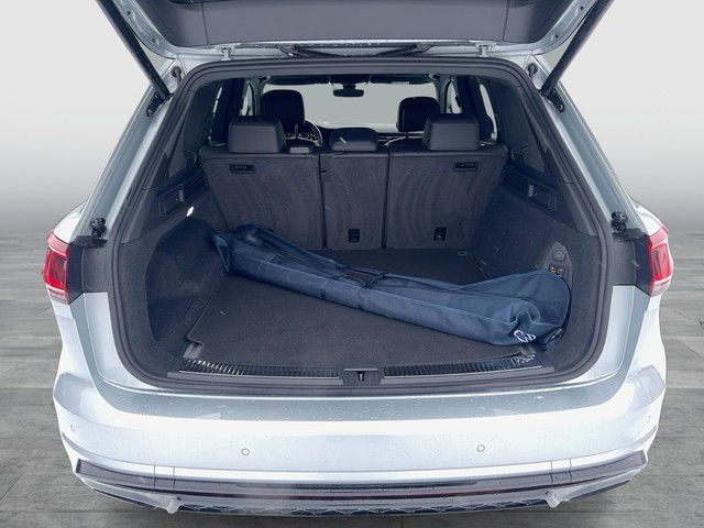 VW - Touareg 3.0 TDI 4M R-Line Leder AHK Pano Stand_4