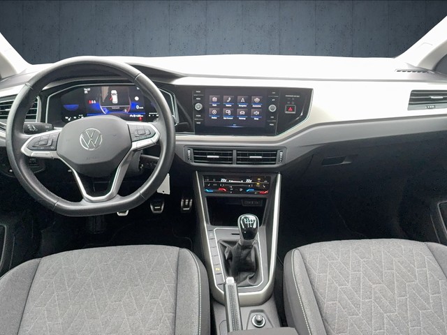 VW - Polo 1.0 TSI Move LED+NAVI+SHZG+PDC+LANE+LM15"_2 VW - Polo 1.0 TSI Move LED+NAVI+SHZG+PDC+LANE+LM15"_2