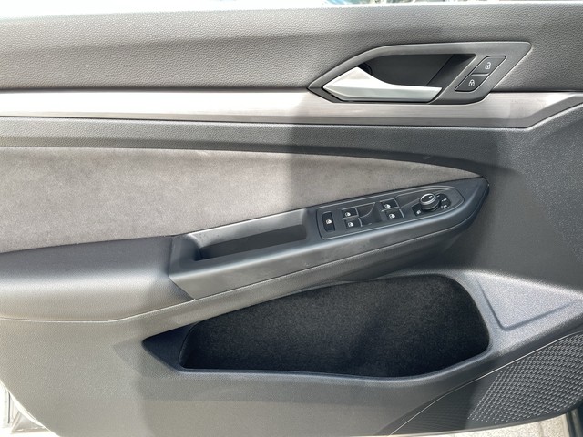 VW - Golf VIII 1.5 eTSI DSG Style AHK+NAVI+LED+KAMERA_5 VW - Golf VIII 1.5 eTSI DSG Style AHK+NAVI+LED+KAMERA_5