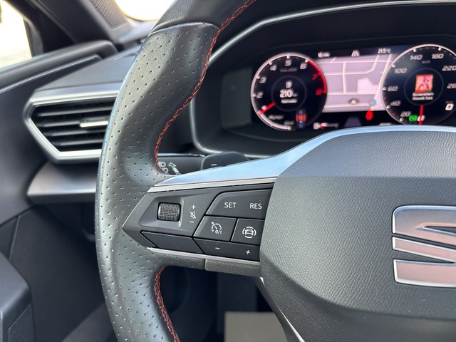 Seat - Leon Sportstourer 1.5 eTSI DSG FR PANO+LED+NAVI+DIGI COCKPIT_7