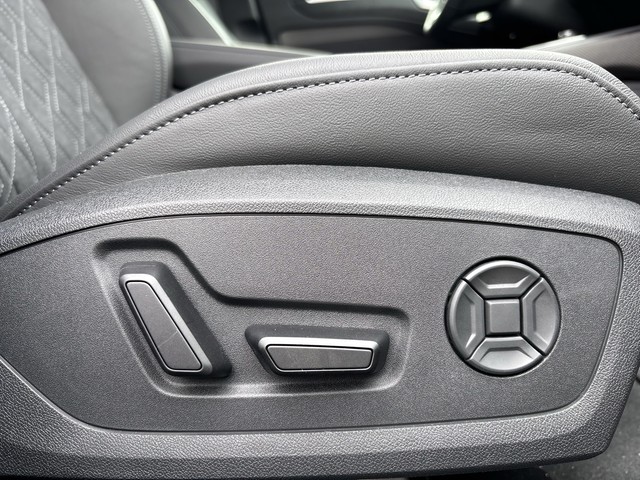 Audi - A6 Avant TDI quattro S-tronic edition one S-line_11