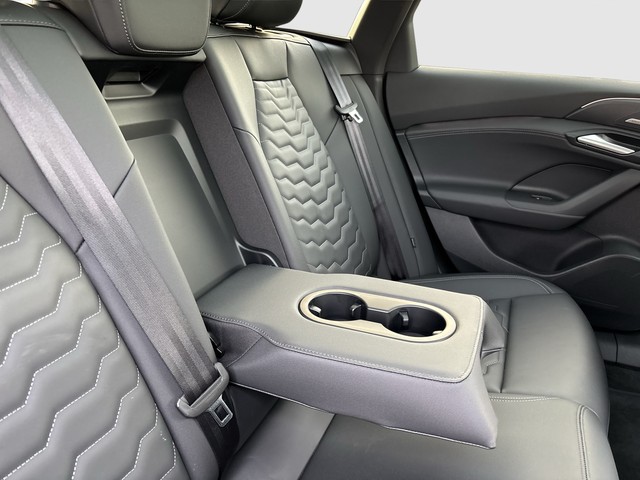 VW - T-Roc 1.5eTSI DSG R-Line Head Up+Panorama_10