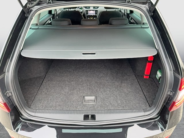 Audi - e-tron Sportback 55 quattro S-line AHK LED PANO_4