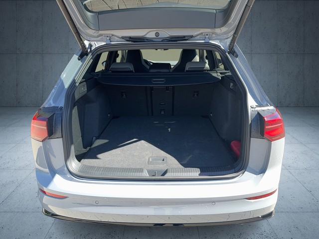VW - Golf Variant 2,0 l TDI DSG R-Line Black Matrix_4 VW - Golf Variant 2,0 l TDI DSG R-Line Black Matrix_4