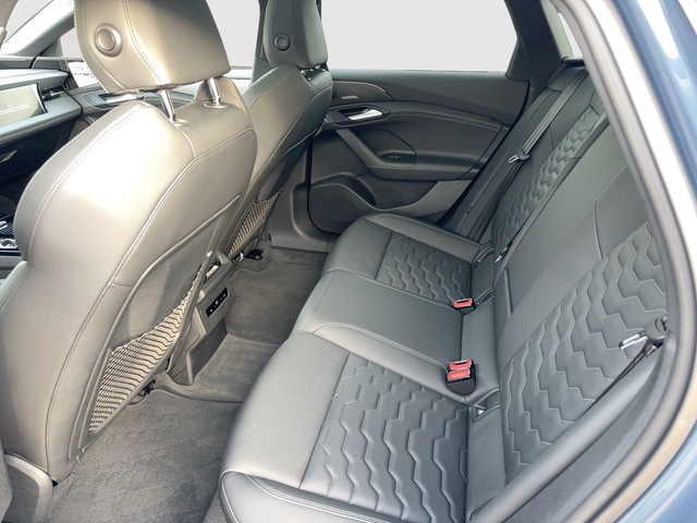 VW - T-Roc 1.5eTSI DSG R-Line Head Up+Panorama_3