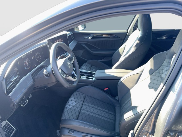 VW - Passat Variant 2.0 TSI 4M R-Line Pano HuD DCC_12