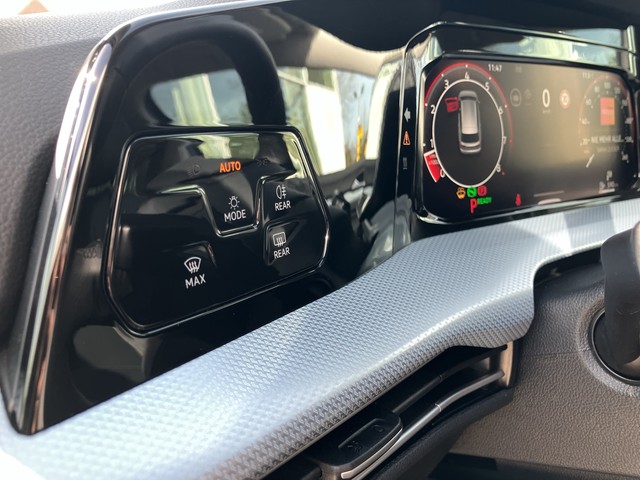 VW - Golf VIII Variant 1.5 eTSI DSG Goal ACC+LED+NAVI_8