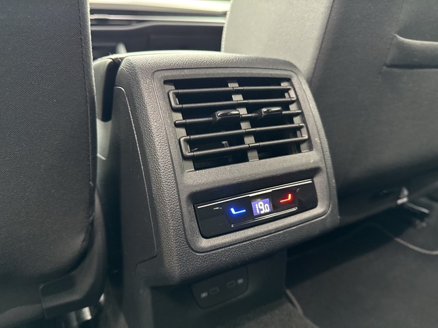 VW - Golf VIII Variant 1.5 eTSI DSG Move ACC+LED+NAVI_5