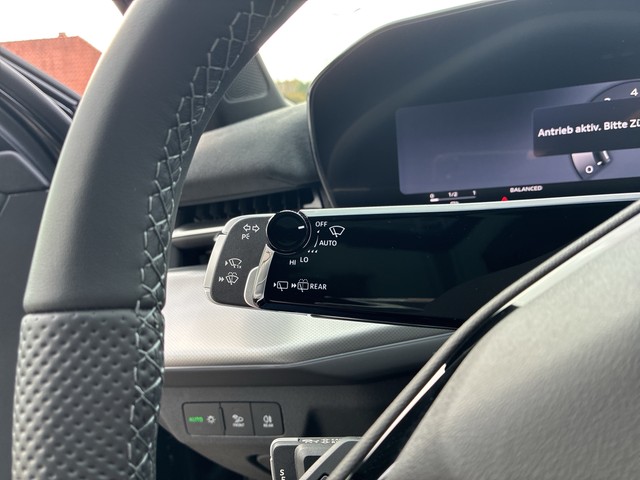 Audi - Q3 SUV TFSI S-tronic S line AHK+ACC+NAVI+PANO_8