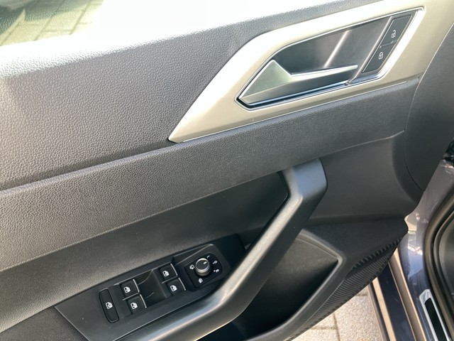 VW - Polo 1.0 TSI DSG Move LED+NAVI+SHZ+PDC+DAB+LM15"_4