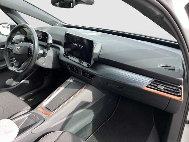 CUPRA - Born BEATS LED LM20 MFL PANO PDC SHZG TEL_7