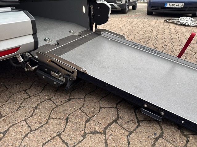 VW - Caddy Kombi 2.0 TDI Comfortline Rollstuhlrampe_4