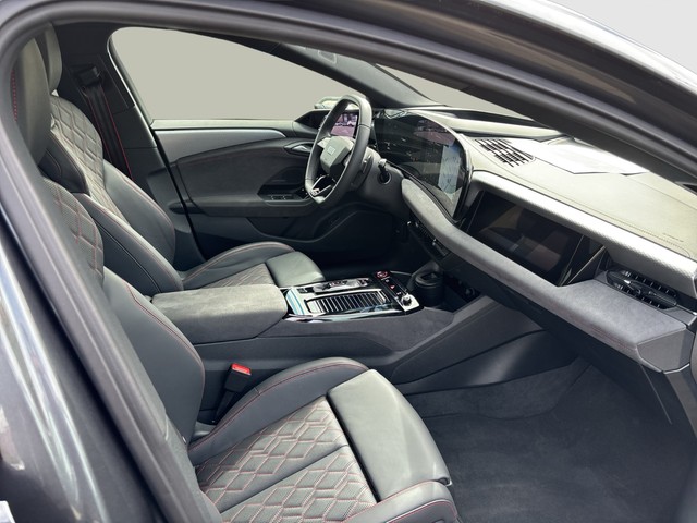 Audi - A6 e-tron Avant quattro edition one grey S-line_11