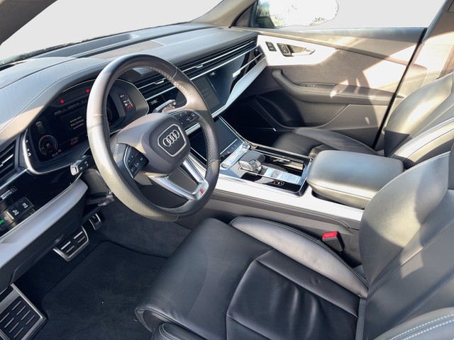 Audi - Q8 55 TFSI e Tiptronic quattro S-Line_11