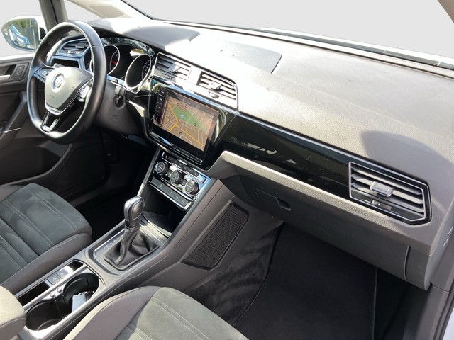 VW - Touran 2.0 TDI DSG Comfortline AHK LED NAVI PANO STHZG_7 VW - Touran 2.0 TDI DSG Comfortline AHK LED NAVI PANO STHZG_7