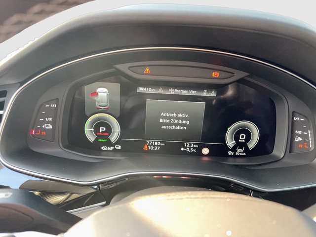 Audi - Q8 55 TFSI e Tiptronic quattro S-Line_12