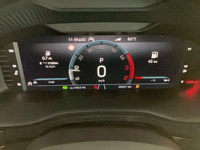 Skoda - Karoq 1.5 TSI DSG Sportline LED+Navi+Virtual_12