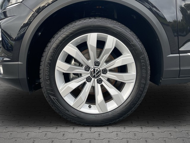VW - T-Roc 1.5 TSI Sport LM17 MFL NAVI PDC SHZG TEL_13 VW - T-Roc 1.5 TSI Sport LM17 MFL NAVI PDC SHZG TEL_13