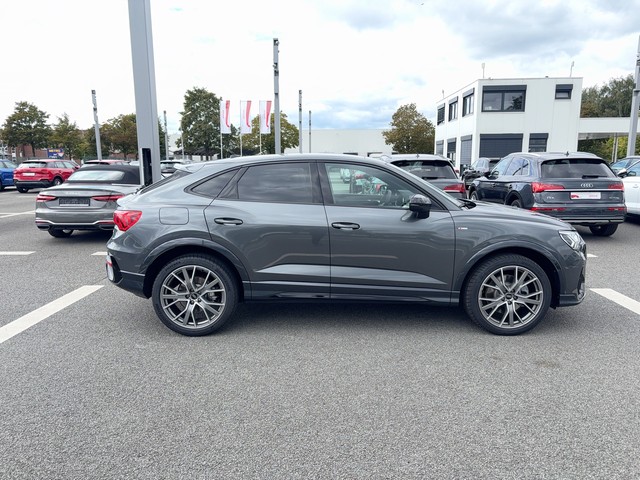 Audi - Q3 Sportback 40 TFSI S-tronic quattro S-Line AHK_8