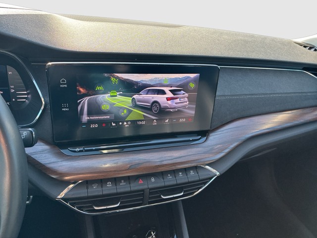 VW - Touran 1.5 TSI DSG Comfortline RFK+AHK+LED+7SITZ_10