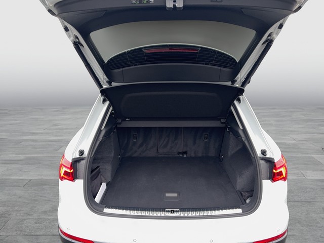 Audi - Q3 35 TFSI S-tronic advanced AHK+ACC_4