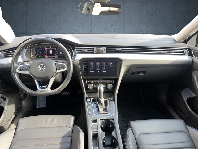 VW - Passat Var. GTE 1,4 l TSI DCC Nappa AHK Matrix_2