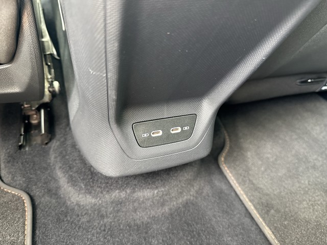 CUPRA - Born 150kW NAVI+KAMERA+PANORAMADACH+SHZG+LED_5